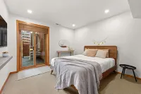 Relaxing Catskill Escape, Mountain Views • Hot Tub •  Fire Pit • Heated Pool