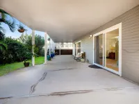 Beach Apartment Near Magic Sands