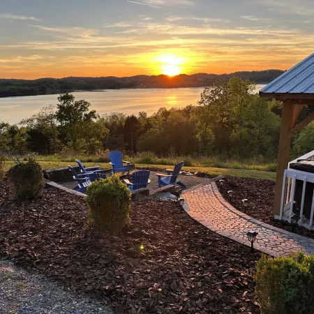 Douglas Lake, TN Lake View Retreat with lake access