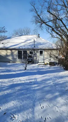 Easy access to IU, Downtown, Bryan Park, Coffee Shops and Restaurants