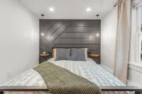 Charming Luxury 1BR Near Downtown. Dog Friendly! Hotel a Manchester