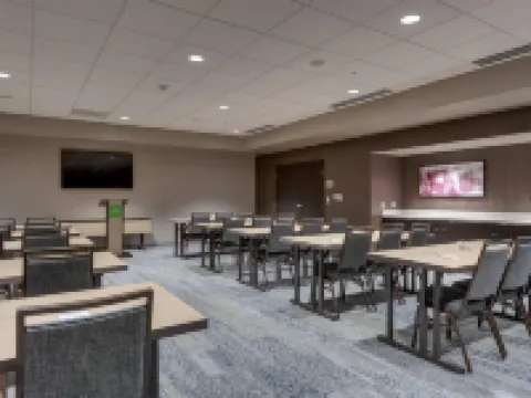 Courtyard Ardmore Hotels in Ardmore