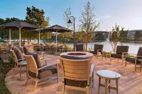 Courtyard Houston Sugar Land/Lake Pointe - Parking