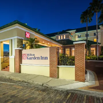 Hilton Garden Inn Tampa Ybor Historic District Отели рядом с достопримечательностью «Зоопарк Лоури»