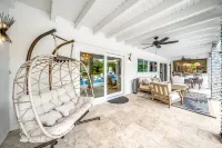 Heated Pool! Private Home+Bikes & Fire Pit!