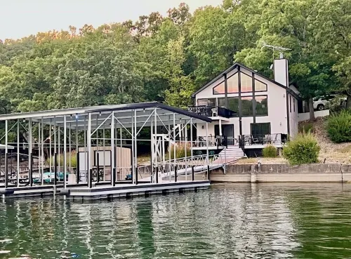 Lake Front, Amazing View. Visit “Sea Time”…At Lake of the Ozarks.