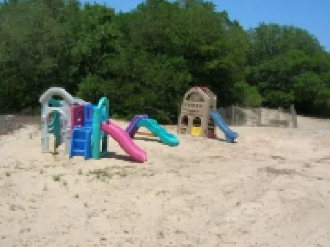 A Beach Vacation Gem.  Just 4 Summer Weeks Left. Hotels in Corolla