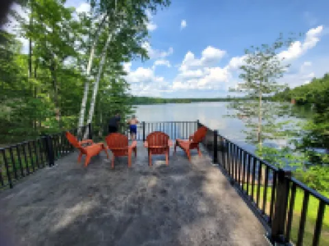 Eagle Point Rentals on White Sand Lake