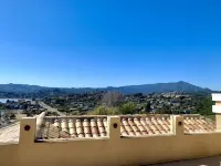 Take in the San Francisco views at this quiet oasis!