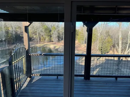 Charming Cozy Cabin Studio Close to Nashville with Great Tennessee Views