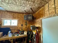 Spacious 7-bedroom house with WiFi, Garage, Sauna, and AC in amazing Calumet