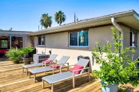 Charming private home - 2 miles to beach - heated saltwater pool & spa!