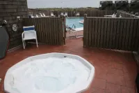 2 BR/2 BA Hatteras Top Floor Oceanfront Condo