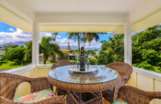 AIR CONDITIONED HOME FEATURED ON TV - CLOSELY LOCATED TO BEAUTIFUL N SHORE BEACH