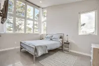 Walk to Trail: 'lookout Landing' Newly Built Home! Hotels in Evergreen