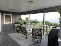 Gorgeous Ocean View, Comfortable Cool Elevation, Close to Everything!