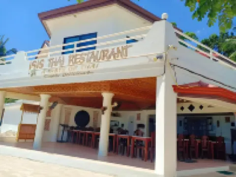 Isis Bungalows
