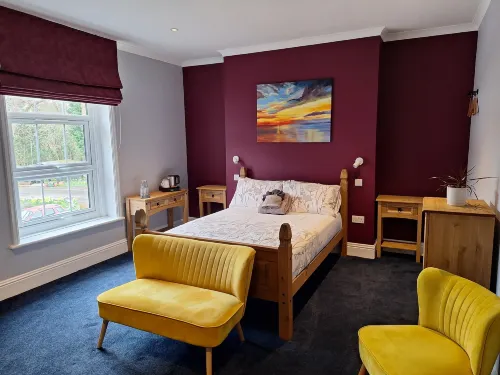 Comfortable and Spacious - Guest Room 7
