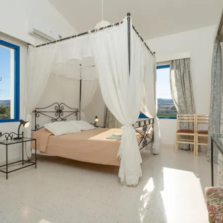 Villa Charoula Ena Large Private Pool, A/C, WiFi
