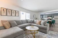 New DT Alhambra Family Vacation Home with King Bed
