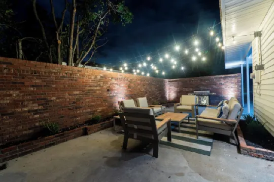 5 Star Luxury Rental Just 5 min from Masters/Hot Tub/Fire Pit/EV Charger