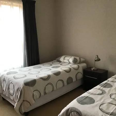 Fully Furnished Monthly Stay in Pentagon Park