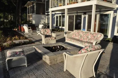 Quiet Grand Mere Coach House on Lake Michigan