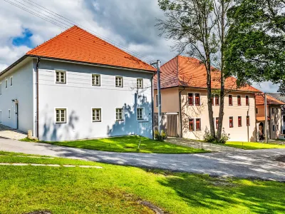 Dobrá Hotels near Autocamp Jenišov7