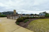 Atlantic Beach Escape: 3Br Condo with Private Beach Access — Walk to the Beach!