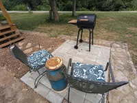 The Barn at Toad Hill. Pet friendly, close to Smokies, Airport. Brand new!