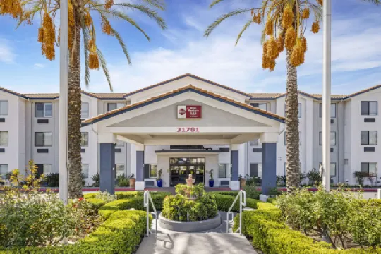 普勒斯埃爾西諾湖貝斯特韋斯特優質套房飯店