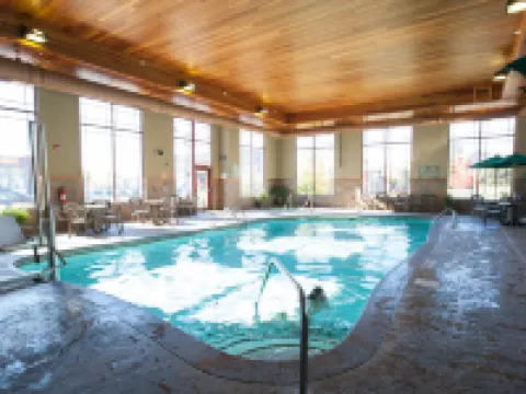 Canal Park Lodge Hotels in Duluth