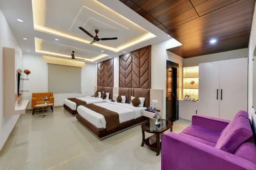 Click Hotel Narayana Hotels in Ranopali