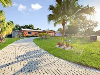 วิลล่าวันหยุดที่ซ่อนเร้นพร้อมสระว่ายน้ำส่วนตัว Tikihut โรงแรมใน