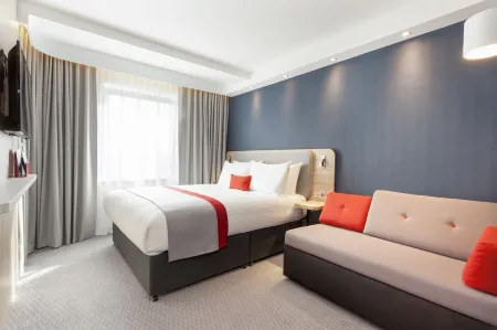 Holiday Inn Express ST. Albans - M25, Jct.22