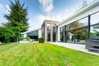 Lanaken Retreat: Pool Jacuzzi and Sauna Hotels in Lanaken