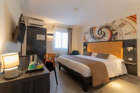 L'Horloge Gourmande Отели в г. Шатонёф-дю-Рон