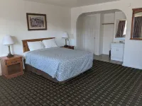 Deluxe Inn Hotels in Hayward