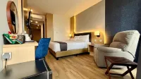 Front One Boutique Adria Boyolali Hotel dekat Alun-Alun Lor Boyolali