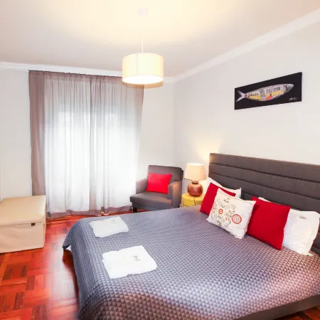 Cruz Apartments
