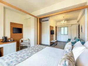 Airis Boutique Hotel & Suites - for Adults Only
