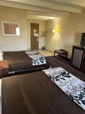 Executive Inn Hotels in Falls Township