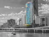 S&P Apartments - 2BR river view & balcony in CBD
