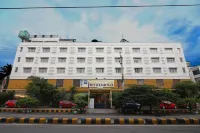 Quality Inn Bez Krishnaa 돈다파리시 호텔