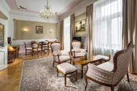 Clarion Grandhotel Zlaty Lev Hotels near Globus Hypermarket a Restaurace