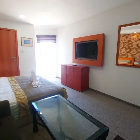 City Suites