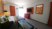 City Suites - Airport Shuttle