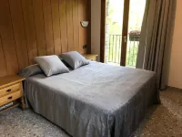Hostal El Quintà - Parkering