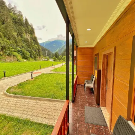 Raha Villa Bungalow