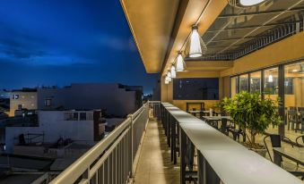 Cherry Hotel and Apartment